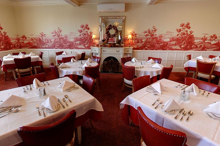 Dining Options in De Pere Kress Inn, Ascend Hotel Collection